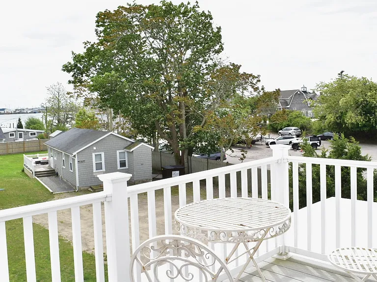 402 Gooseberry Rd — Photo 15