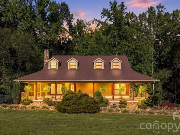 4013 Carlton Dr, Claremont, NC 28610