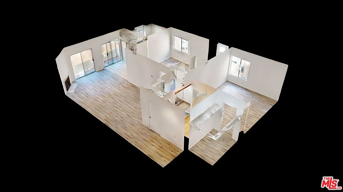 Building Photo - 5135 Zelzah Ave #100