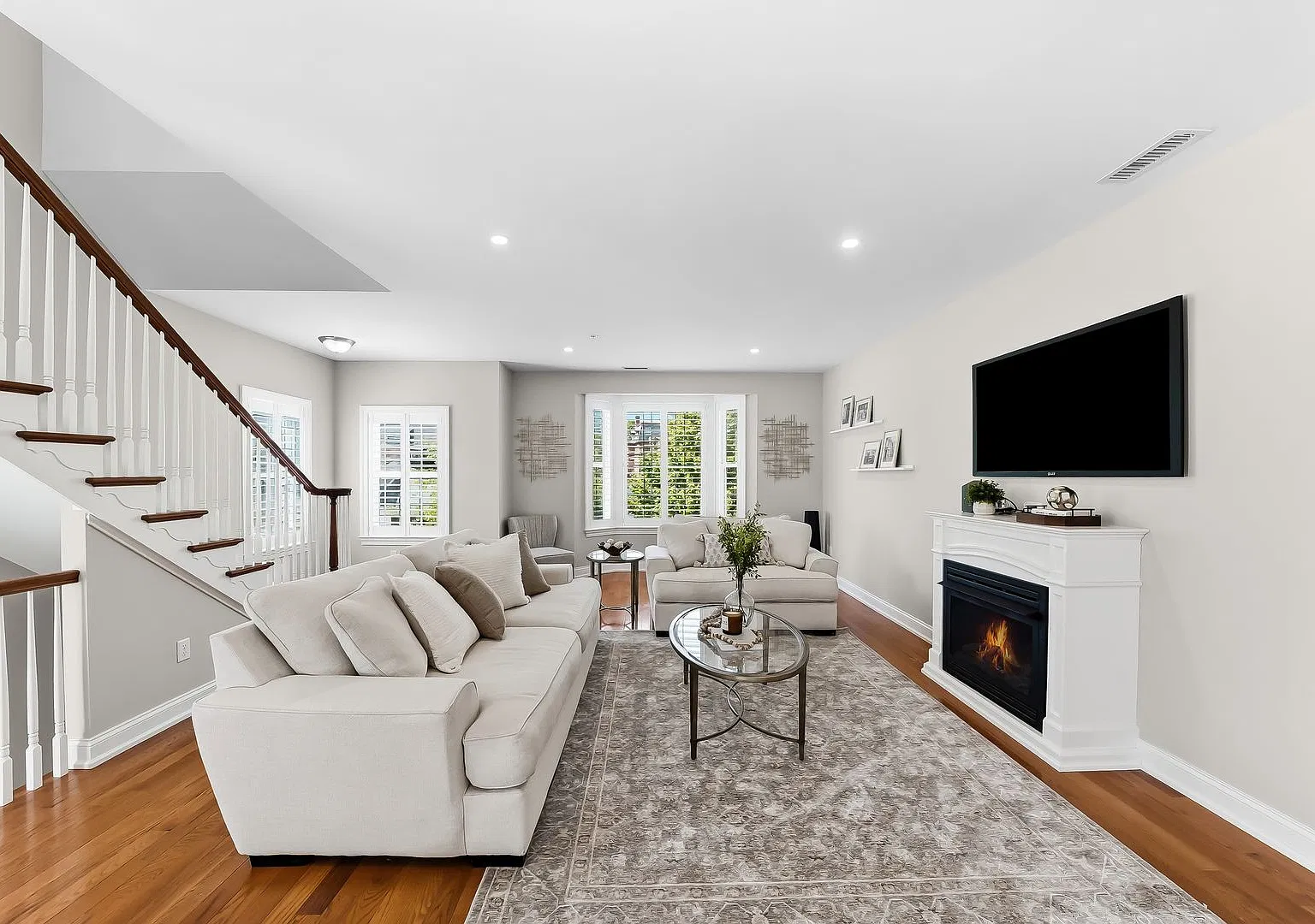 3 Bedroom, 2.5 Townhouse with Off Street Parking in Downtown West Chester — Photo 2