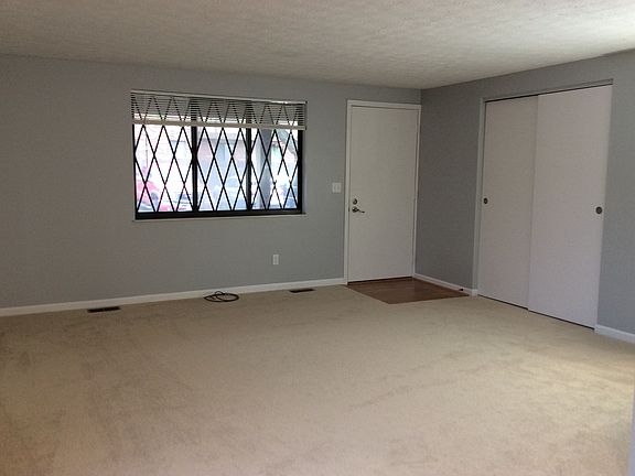 3rd image of 7612 Thames Ct #305