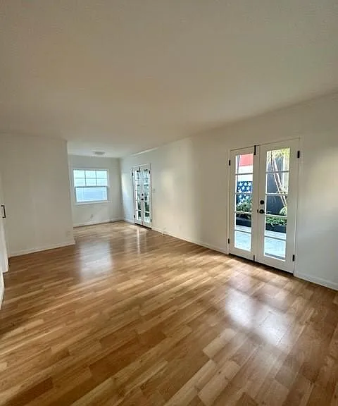 312 1/2 Marine Ave #LOWER — Photo 2