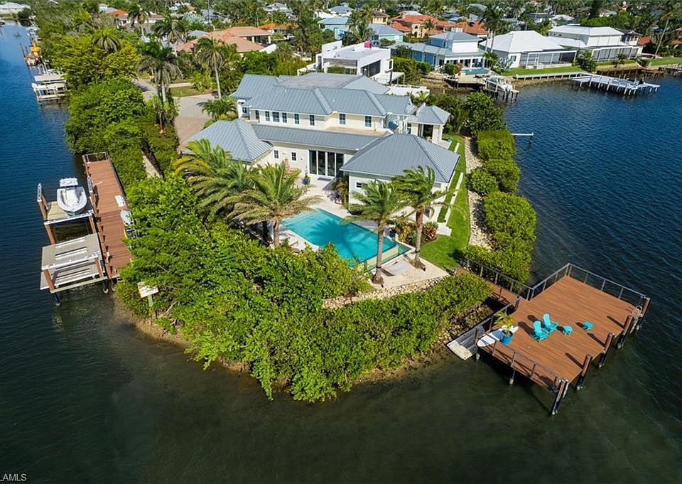 1340 Jewel Box AVE, Naples, FL 34102 | Zillow