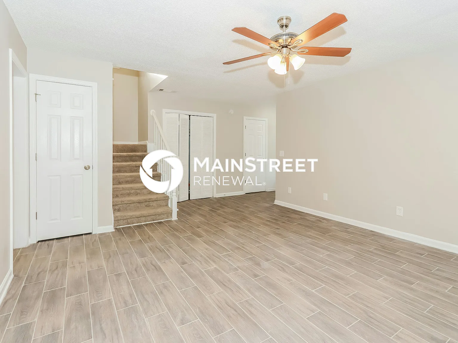 170 Woodcrest Dr — Photo 4