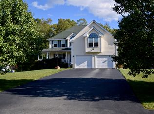 71 Spencer Knowles Rd, Rowley, MA 01969