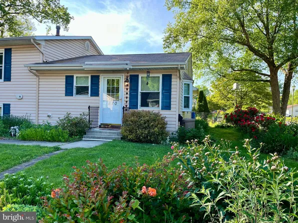 870 Broadfield Rd, Newark, DE 19713