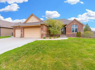 1315 S City View Cir, Wichita, KS 67235
