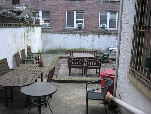 Rented by Magnone Real Estate | media 21