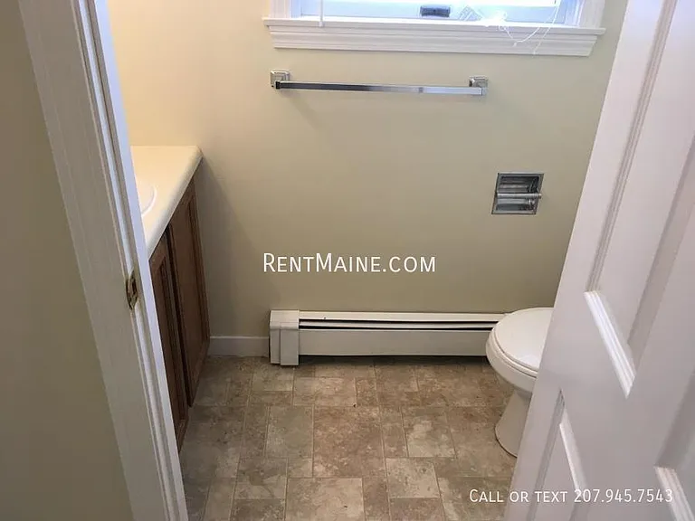 63 Valley View Ln #C — Photo 12