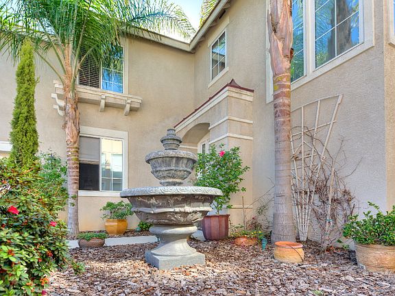 5th image of 788 Villa Montes Cir