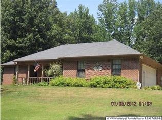4350 Southern Manor Dr N, Lake Cormorant, MS 38641