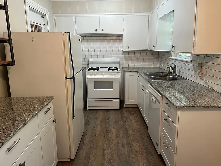 1331 W Hayes St — Photo 30