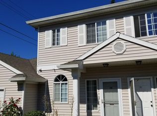 320 N Douglas St, Canby, OR 97013