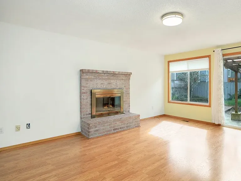 17622 SW Corona Ln — Photo 6