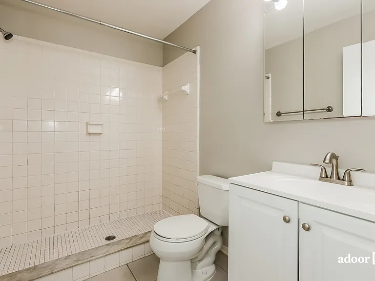 1024 Bridlewood Way — Photo 12