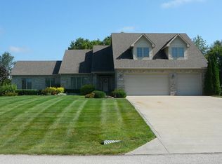 8002 W Cherokee Ln, Fairland, IN