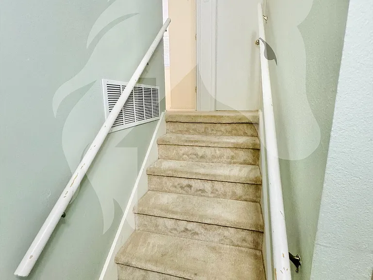 1420 Texas Ave — Photo 8