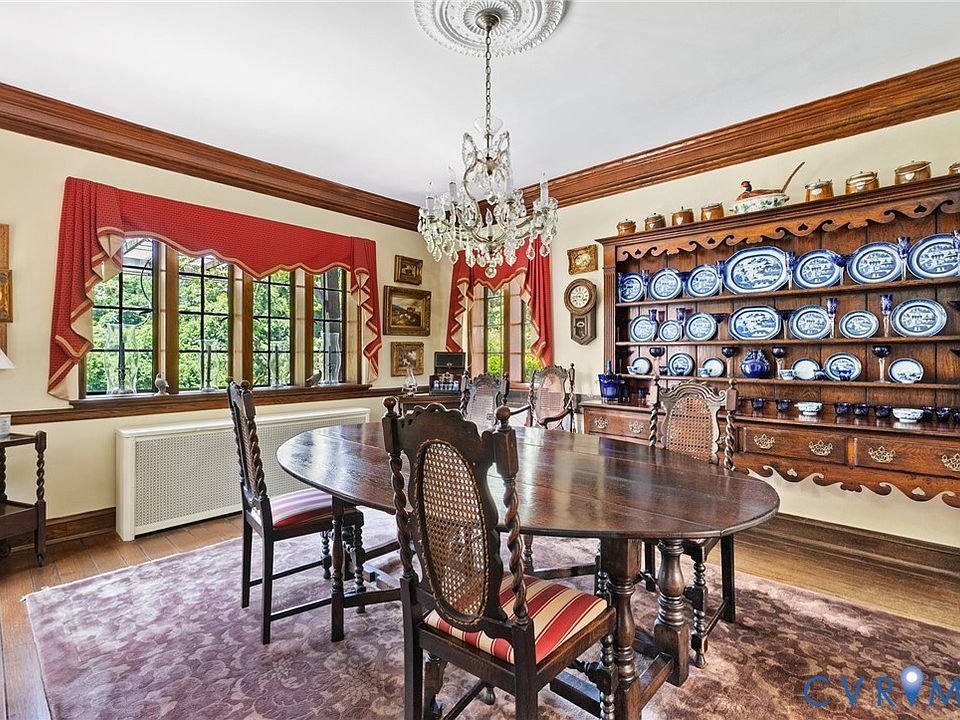 11th image of 701 Appomattox St