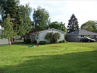 2nd image of 919 7th St SW