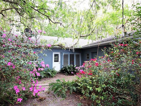 5th image of 3851 NE 167th Ct