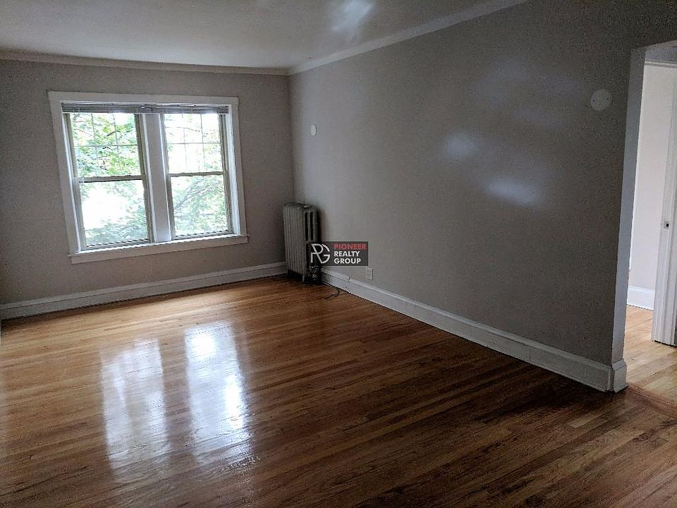 1st image of 2100 W Ainslie St #2108-E3