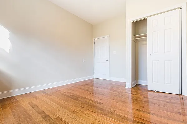 Rented by Dixon Advisory USA Inc. | media 19