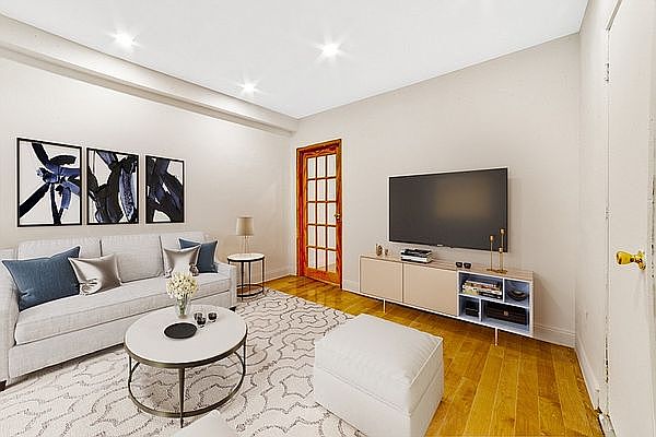 1st image of 218 E 116th St #3B
