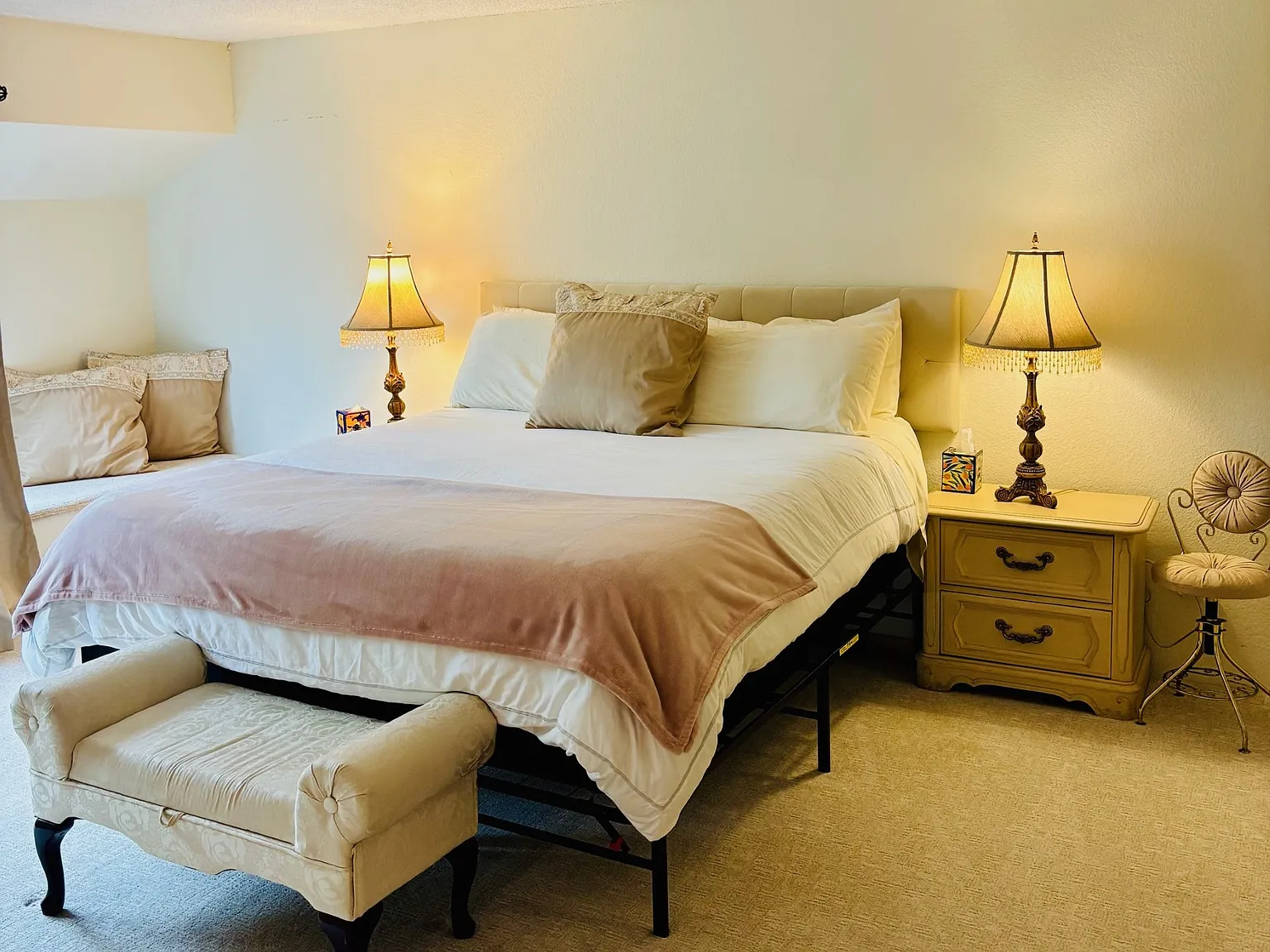 2 bed, 1050 sqft, $3,200 — Photo 4
