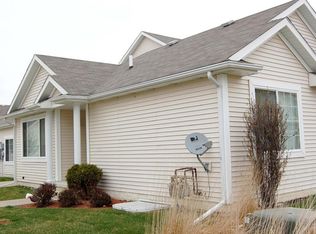 2820 Ashland Ct, Altoona, IA 50009