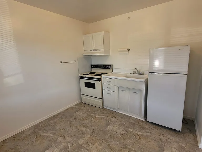 2909 E Highway 101 #3 — Photo 4
