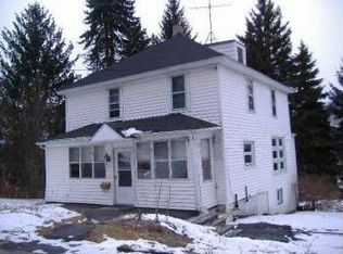 71 Owego St, Carbondale, PA 18407