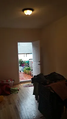 Rented by Astoria Realty | media 25