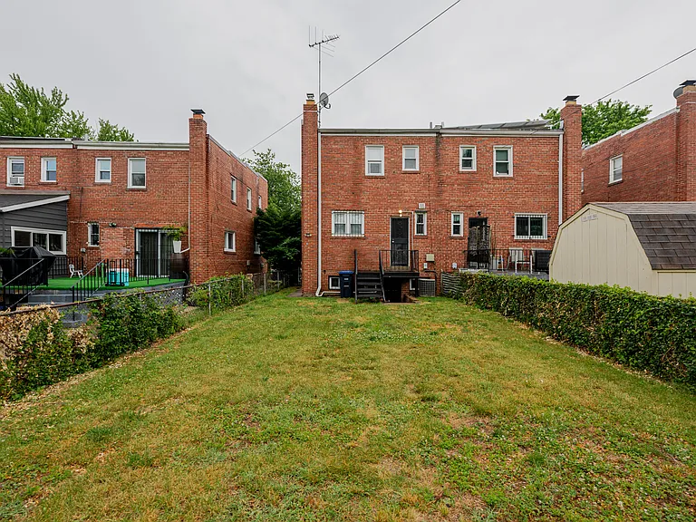 4724 Blaine St NE — Photo 22