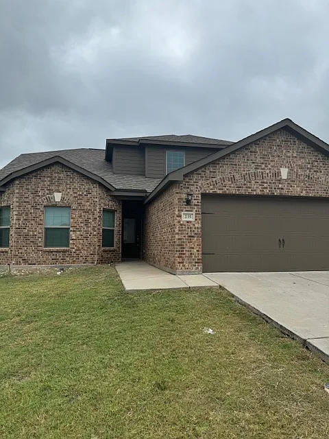 4 bed, 2000 sqft, $2,250 — Photo 3