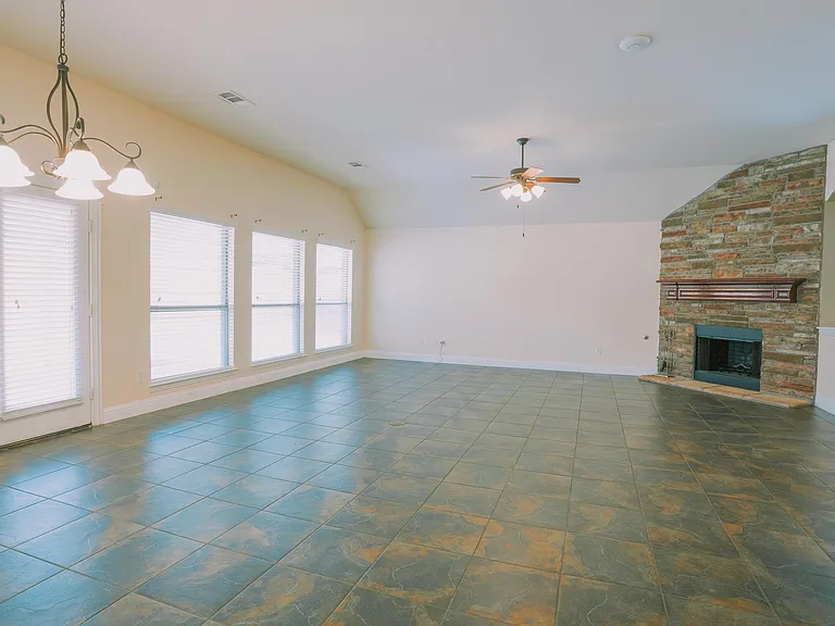 3240 Paseo — Photo 12