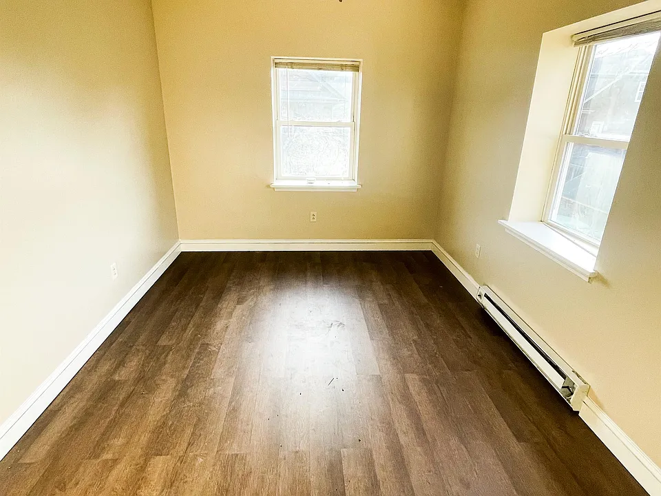 3500 Elm St #6