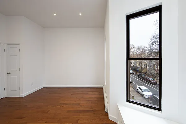 Rented by Kaden Realty | media 3