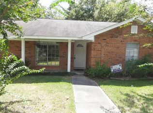 100 Bybee St, Willis, TX 77378