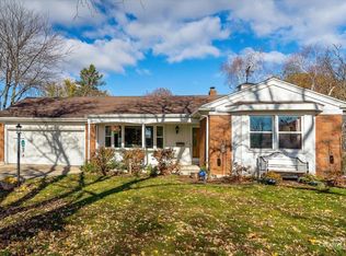 115 E Sunset Pl, Dekalb, IL 60115