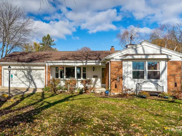 115 E Sunset Pl, Dekalb, IL 60115