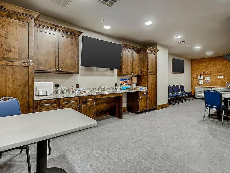 1196 T L Townsend Drive-large-016-012-InteriorEdit-1500x1000-72dpi