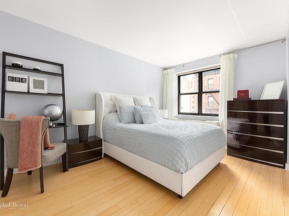 2nd image of 516 W 47th St APT N4a