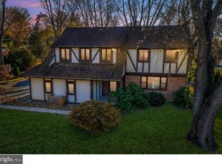 1532 Richard Dr, West Chester, PA 19380