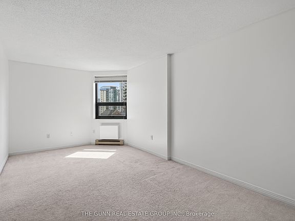 4th image of 549 Ridout St N #607