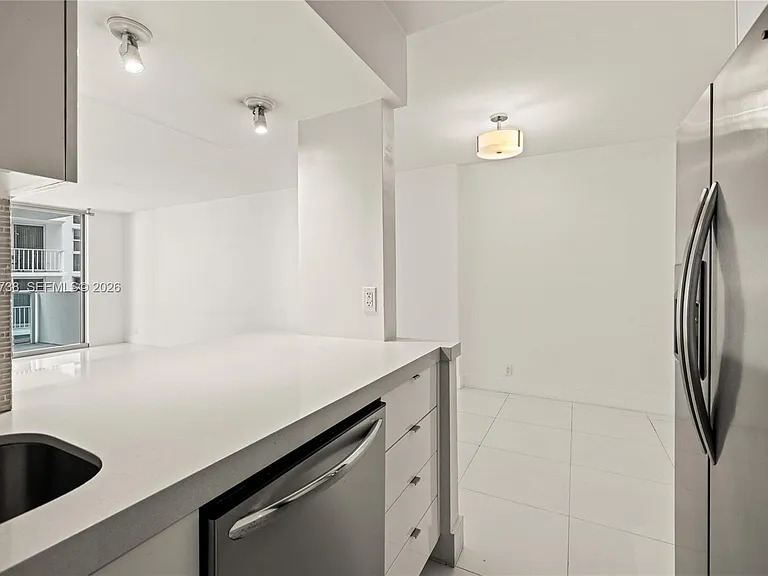 1200 West Ave #622 — Photo 15