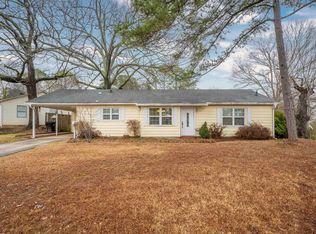 903 Oakwood Dr, Benton, AR 72015