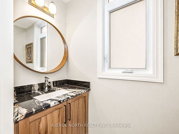 5th image of 323 Lysander Pl