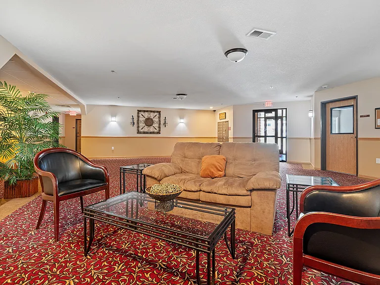 East Germain Court — Photo 8