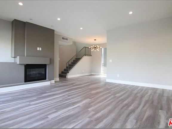 5th image of 1522 S Hayworth Ave