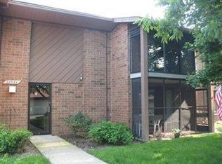 22944 Mastick Rd APT 202, Fairview Park, OH 44126